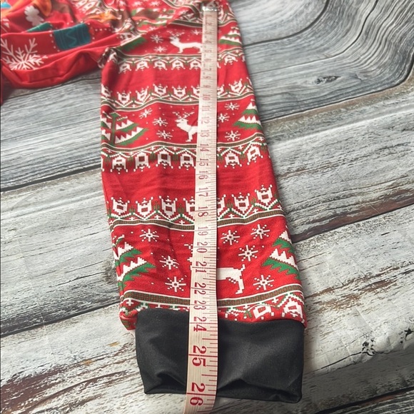 Men’s Festive Red Reindeer Sweater Sz Large - Picture 4 of 6